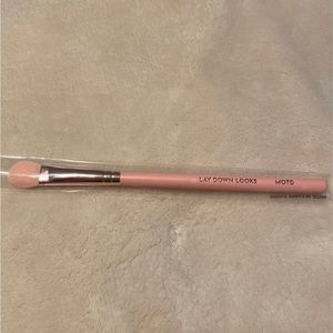 NWT Motd cosmetics eyeshadow brush